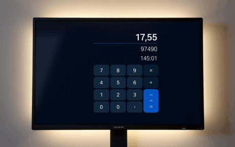 Nowoczesny interfejs kalkulatora prostego online do szybkich, darmowych obliczeń matematycznych.